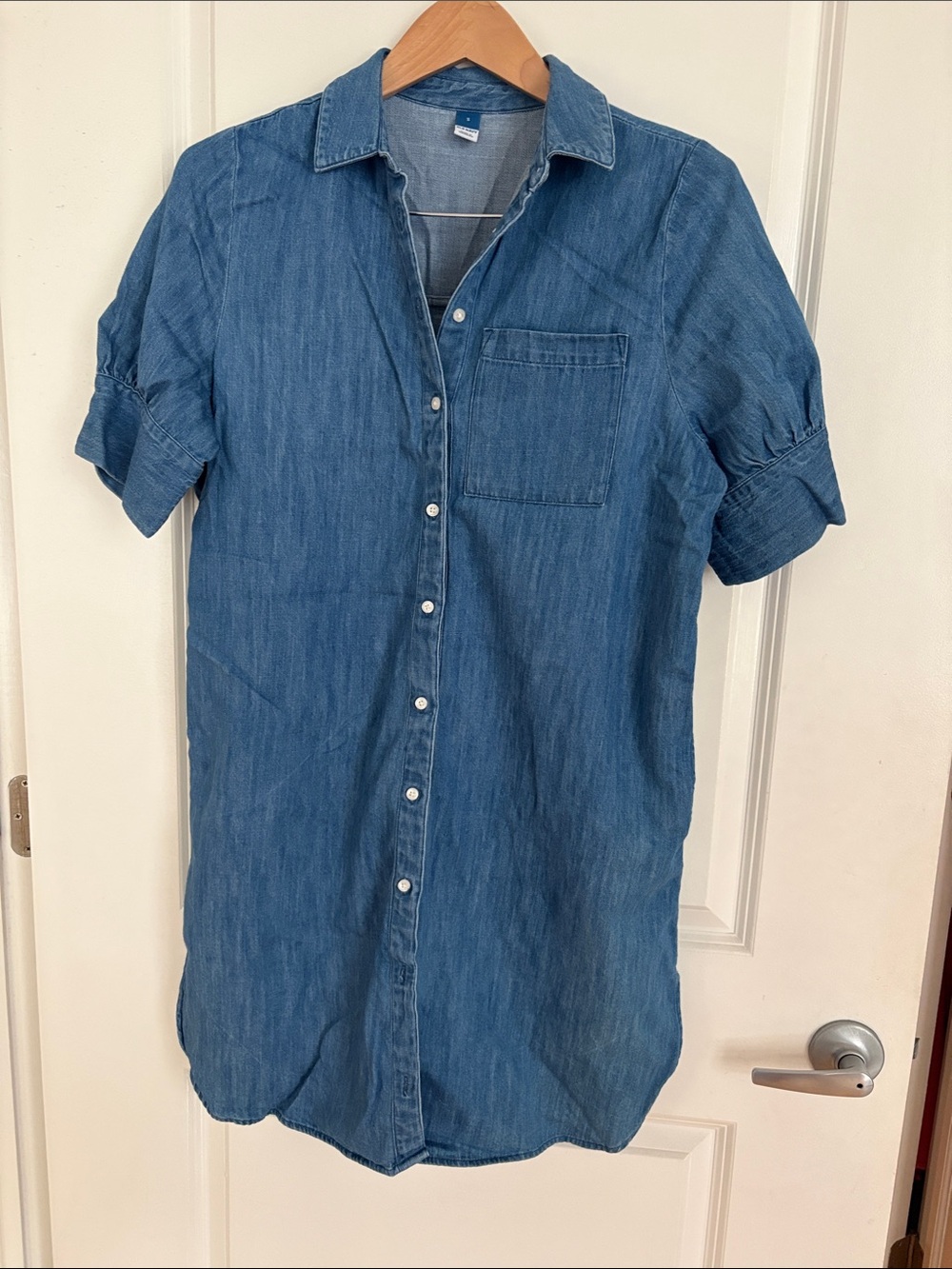 Old Navy Men's Short-Sleeve Denim Button-Up Shirt - Blue